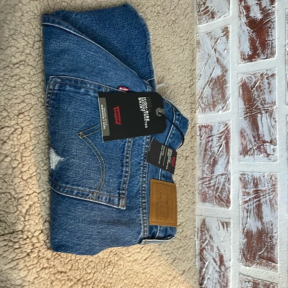 Levi’s Premium High-Rise Deconstructed Skirt | 33 - Picture 3 of 9